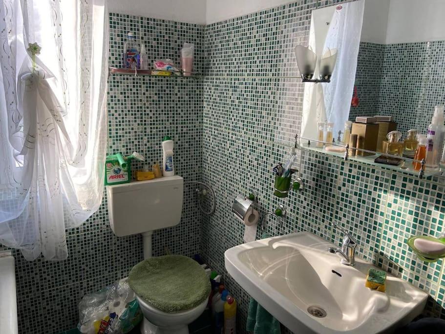 Вилла Casa- Viata La Tara Bucuresci Экстерьер фото
