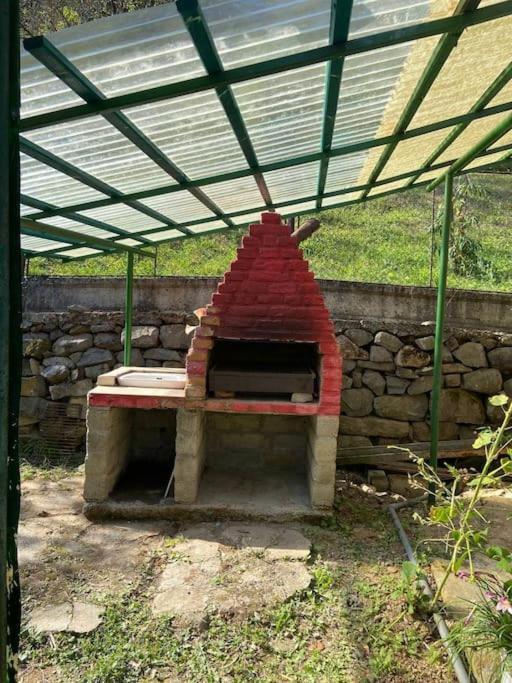 Вилла Casa- Viata La Tara Bucuresci Экстерьер фото